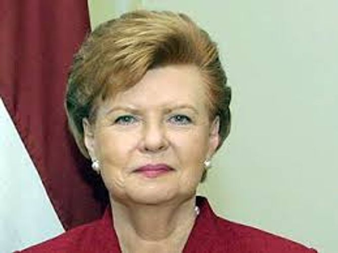Вайра Вике-Фрейберга поздравила президента Азербайджана