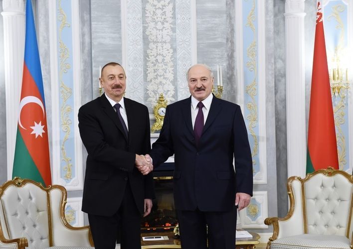 Александр Лукашенко поздравил президента Ильхама Алиева