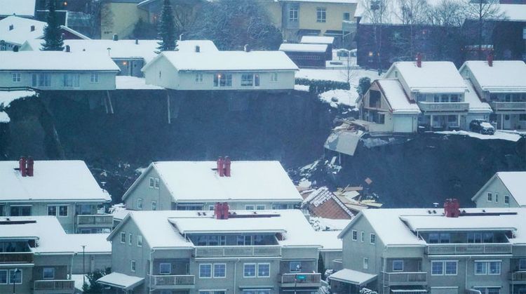 В Норвегии при сходе оползня пропали 12 человек