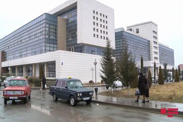 В Азербайджане соседи спасли женщину, которую хотел убить родственник 