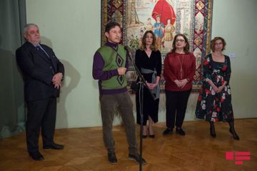 В Москве открылась выставка «Эхо Советского Азербайджана. Ковер. Вышивка. Плакат» - ФОТО