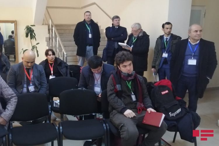На участках Насими-Сабаильского ИО №23 и Сабаильского ИО №29 за ходом голосования следят международные наблюдатели