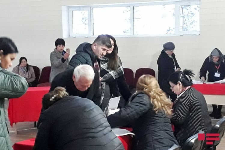 Названы округа с самой высокой и самой низкой активностью избирателей