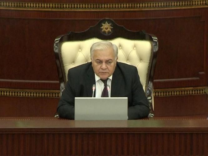 Милли Меджлис: Информация о проблеме со здоровьем Огтая Асадова беспочвенна - ОБНОВЛЕНО