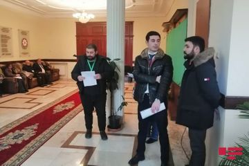 На участках Насими-Сабаильского ИО №23 и Сабаильского ИО №29 за ходом голосования следят международные наблюдатели
