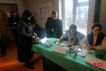 Жители Ханкенди голосуют на парламентских выборах