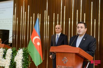 В Баку отметили 41 годовщину Исламской революции в Иране - ФОТО