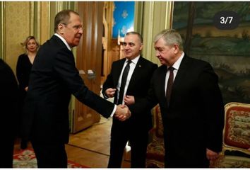 Лавров вручил Поладу Бюльбюльоглы почетную грамоту президента Российской Федерации 