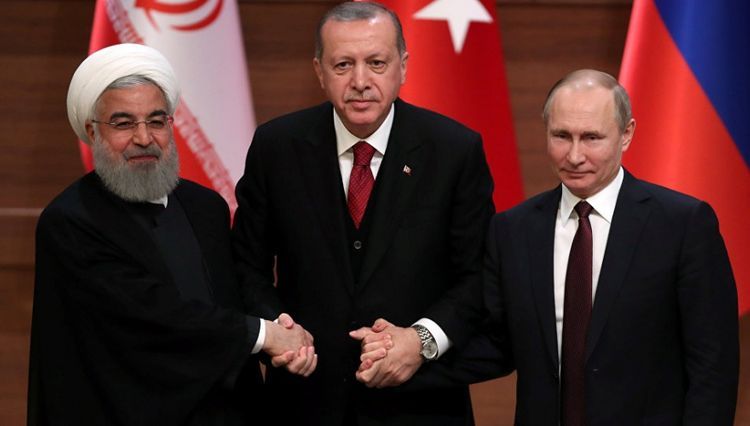 МИД Турции: Анкара, Москва и Тегеран согласовывают дату саммита по Сирии