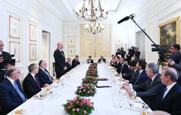 Состоялся рабочий обед президента Азербайджана с руководителями крупнейших компаний Италии - ФОТО - ОБНОВЛЕНО
