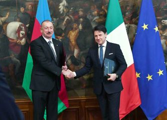 Проведен обмен документами между Азербайджаном и Италией
