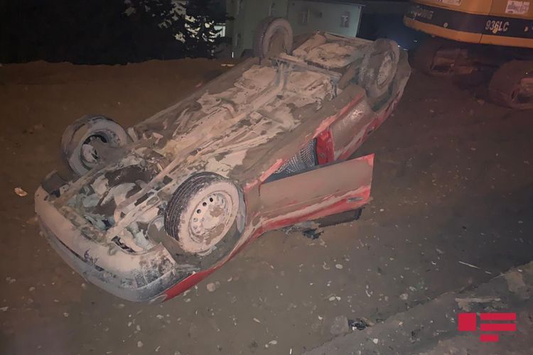 На шоссе Баку-Сумгайыт автомобиль переехал мужчину - ФОТО