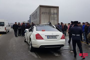 В Уджаре легковой автомобиль столкнулся с грузовиком, один человек погиб, 4 человека получили травмы - ОБНОВЛЕНО-1 - ФОТО
