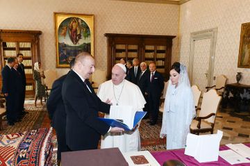 Президент Азербайджана Ильхам Алиев встретился в Ватикане с Папой Франциском - ОБНОВЛЕНО