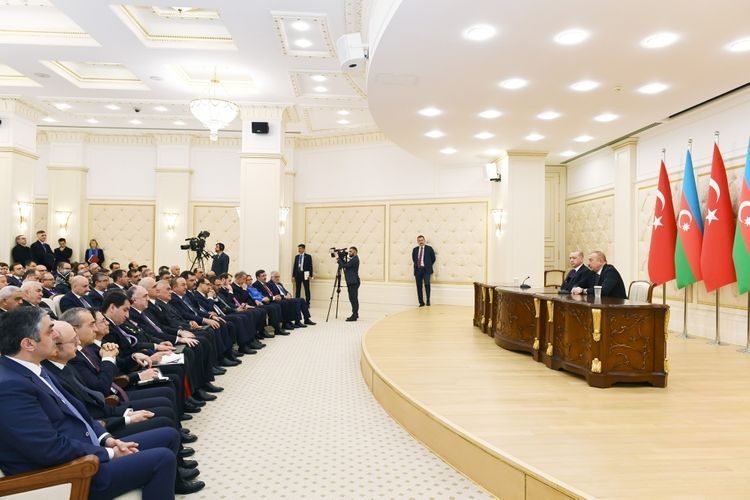 Президент Ильхам Алиев: Азербайджан всегда поддерживает правое дело Турции