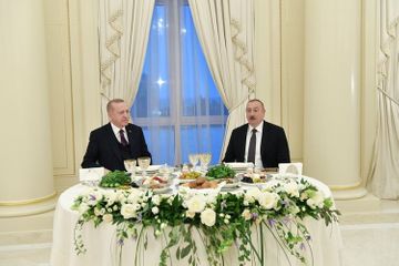 Президент Азербайджана Ильхам Алиев дал обед в честь Эрдогана