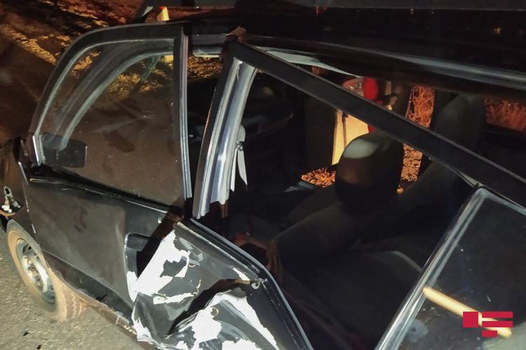 В результате ДТП в Агсу пострадали два человека