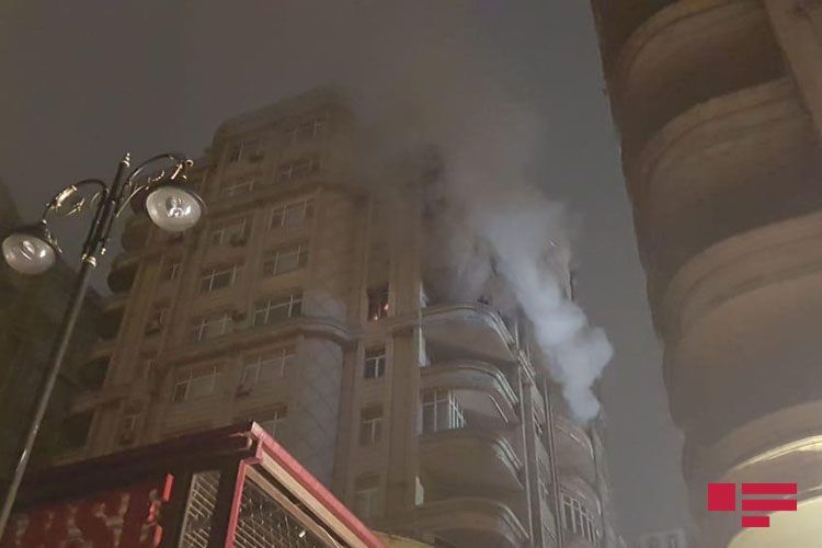 В Баку в высотном доме произошел пожар - ФОТО - ВИДЕО - ОБНОВЛЕНО