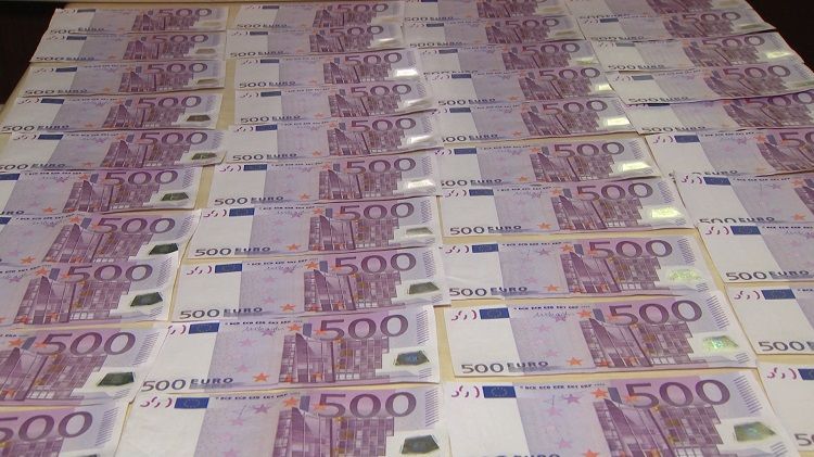 В Сумгайыте в новогоднюю ночь из квартиры совершили кражу на 67 тыс. манатов