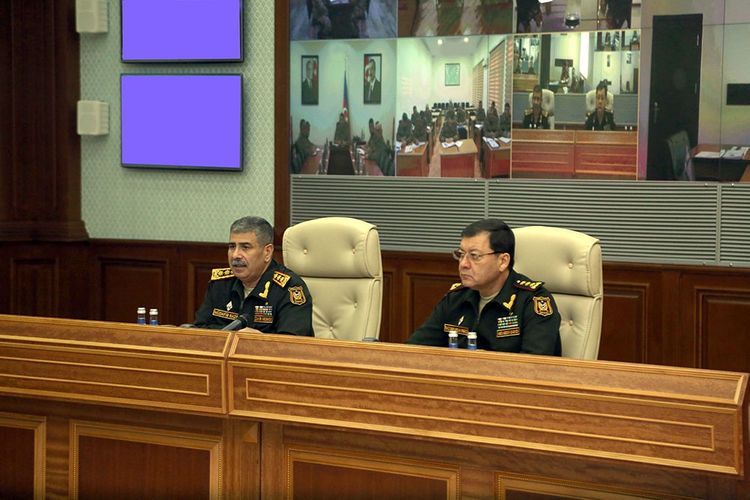Министр обороны: Вооружение, имеющееся в распоряжении азербайджанской армии, полностью позволяет обеспечить победу над противником