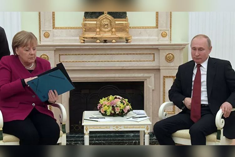 Путин: Если в Ливии и есть граждане России, то они не представляют интересы государства