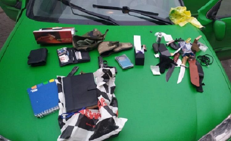 В Гяндже задержали вооруженного мужчину, 1 полицейский ранен