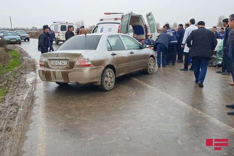 В Саатлы столкнулись два автомобиля, 1 человек скончался, 3 получили травмы - ОБНОВЛЕНО