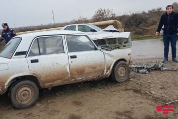 В Саатлы столкнулись два автомобиля, 1 человек скончался, 3 получили травмы - ОБНОВЛЕНО