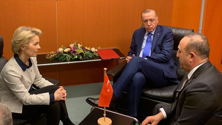 Глава ЕК обсудила с Эрдоганом и Чавушоглу ситуацию в регионе
