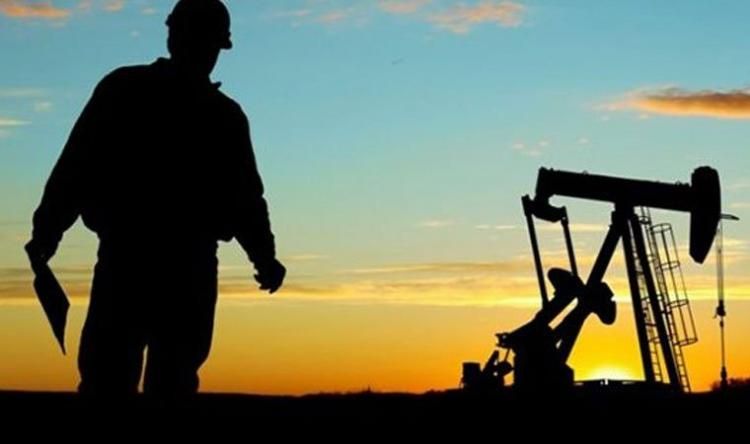 Азербайджан в прошлом году сократил добычу нефти на 3%, добычу газа увеличил на 16% 
