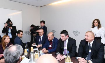 Президент Ильхам Алиев принял участие в заседании в рамках Всемирного экономического форума