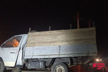 В Гёйгёле столкнулись грузовик и легковой автомобиль, ранены двое - ФОТО