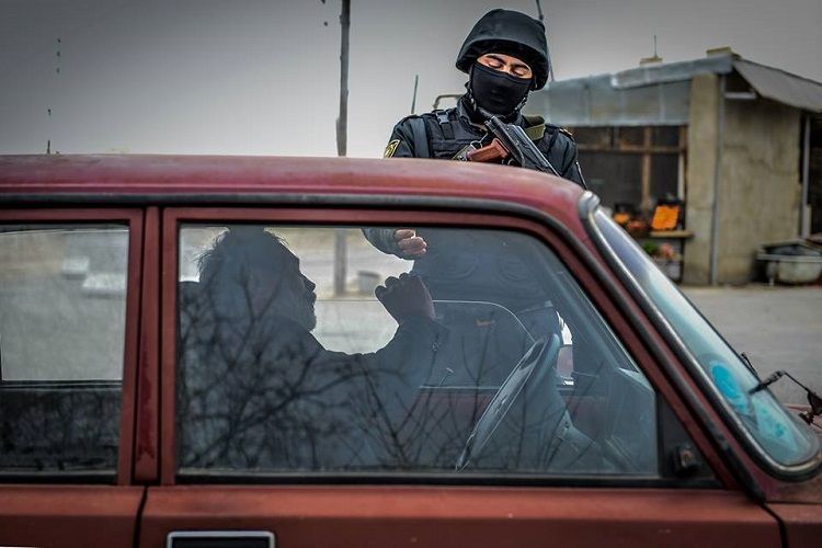 В Нардаране в автомобиле обнаружено оружие