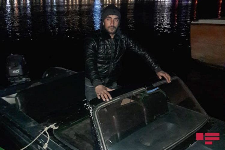 Паромщик спас тонувших в Куре 2 человек 