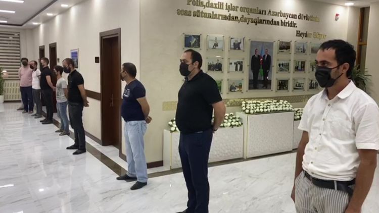В Баку выявлено кафе, нарушавшее правила карантинного режима, задержаны 7 человек  - ФОТО