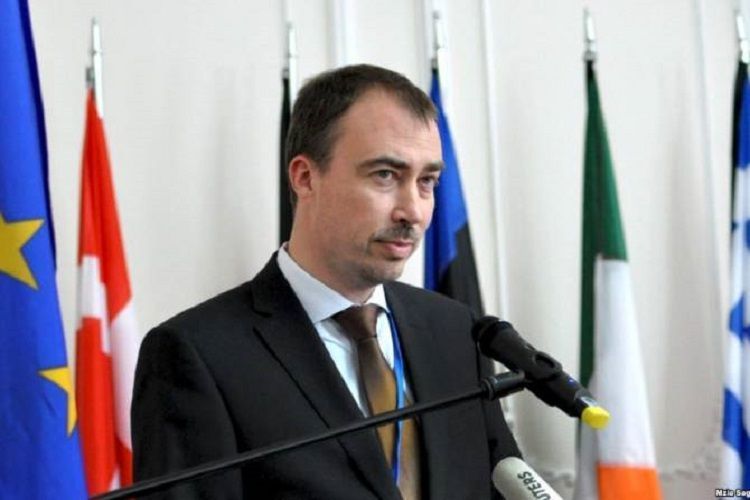 Спецпредставитель ЕС: Происходящее на границе Азербайджана и Армении вызывает обеспокоенность