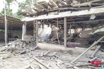 В результате обстрела со стороны ВС Армении села Дондар Гушчу Товузского района снаряды упали на жилые дома и приусадебные участки  