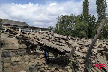 В результате обстрела со стороны ВС Армении села Дондар Гушчу Товузского района снаряды упали на жилые дома и приусадебные участки  