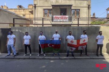 В Тбилиси прошла акция протеста перед посольством Армении - ФОТО
