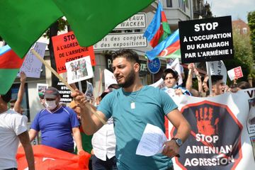 В Страсбурге состоялось шествие в знак протеста против оккупационной и агрессивной политики Армении - ФОТО