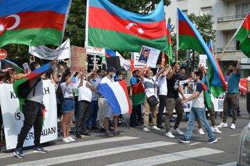 В Страсбурге состоялось шествие в знак протеста против оккупационной и агрессивной политики Армении - ФОТО
