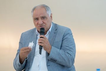Помощник президента Азербайджана встретился с группой общественных деятелей и представителей интеллигенции - ФОТО