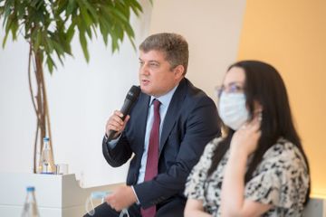 Помощник президента Азербайджана встретился с группой общественных деятелей и представителей интеллигенции - ФОТО