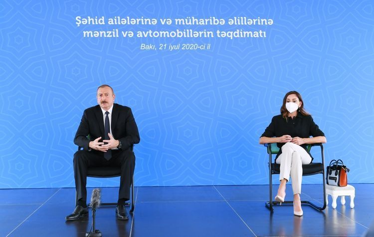 Президент: Не прошло и недели после моих слов, как записались уже около пятидесяти тысяч человек