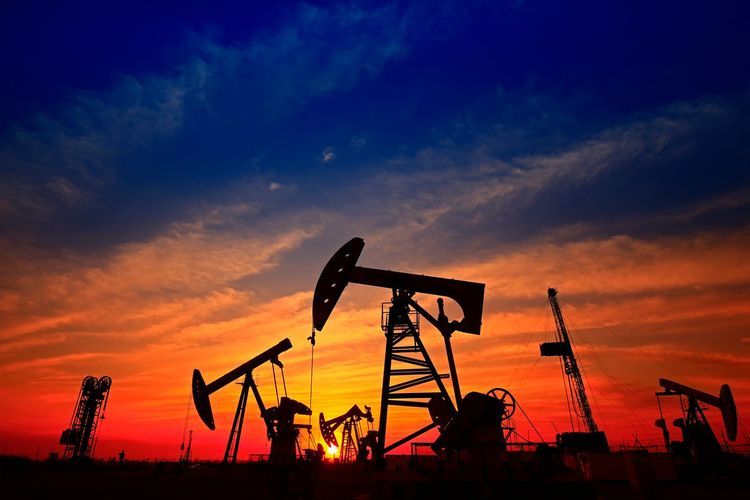 Нефть марки Azeri Light подешевела