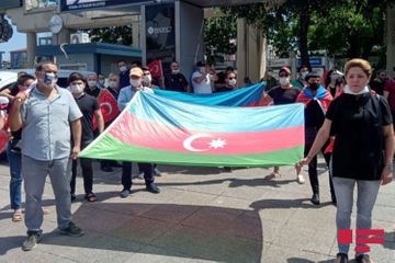 В Стамбуле состоялась акция в поддержку Азербайджана и в знак протеста против действий Армении – ФОТО