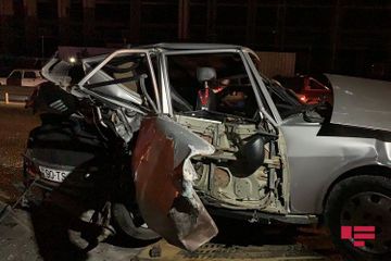 На дороге Баку-Сумгайыт столкнулись 3 автомобиля, есть пострадавшие - ФОТО