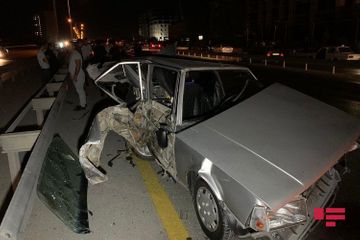 На дороге Баку-Сумгайыт столкнулись 3 автомобиля, есть пострадавшие - ФОТО
