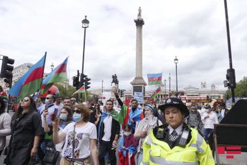 В Лондоне азербайджанцы провели акцию против армянской агрессии - ОБНОВЛЕНО - ФОТО