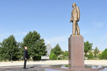 Президент Ильхам Алиев прибыл в Гобустанский район